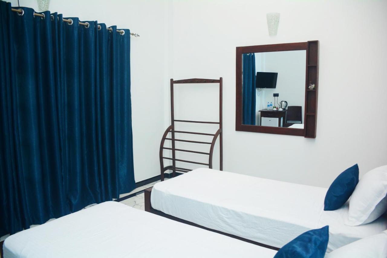 Ayubowan Homestay Katunayaka Extérieur photo