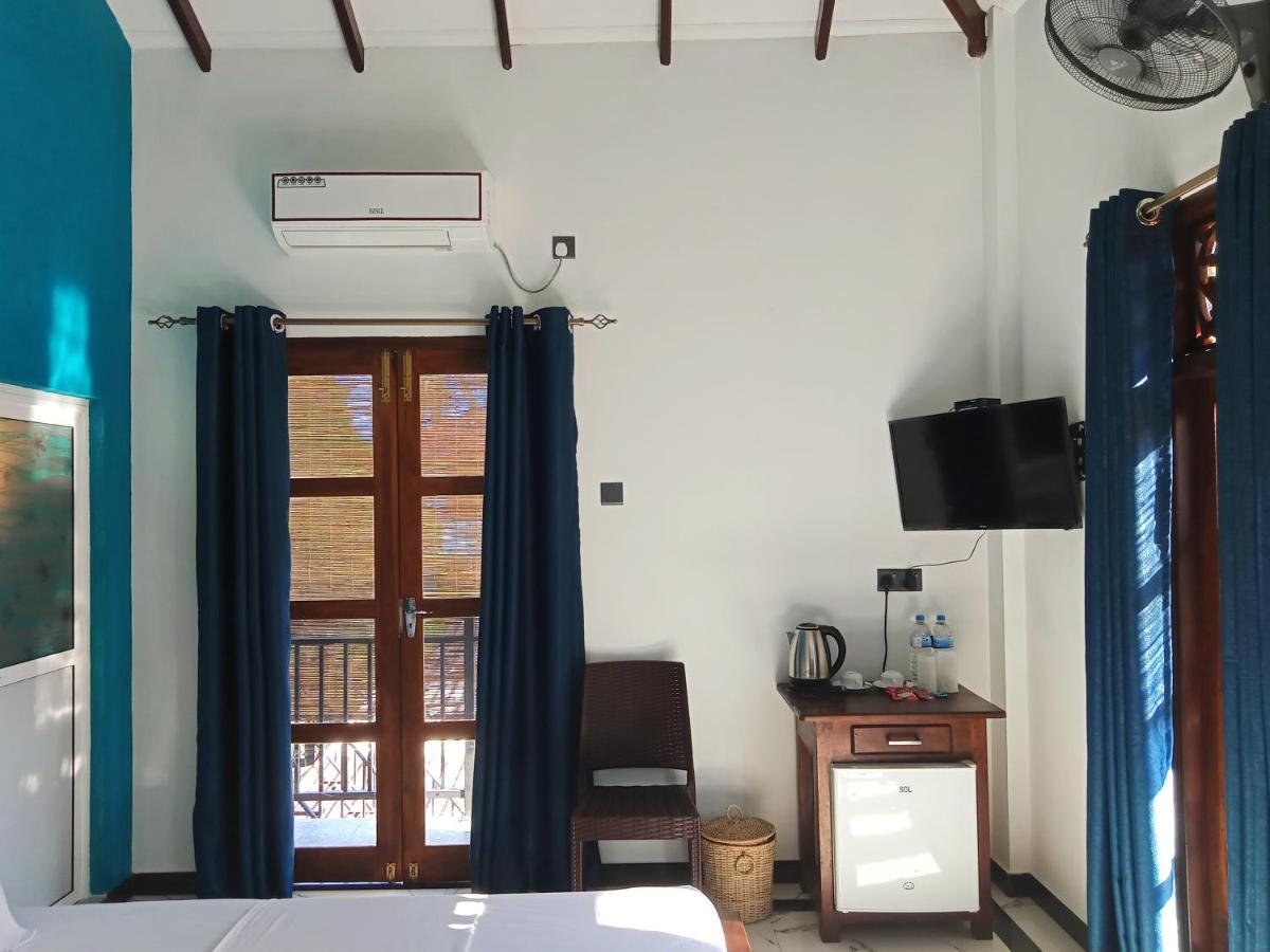 Ayubowan Homestay Katunayaka Extérieur photo