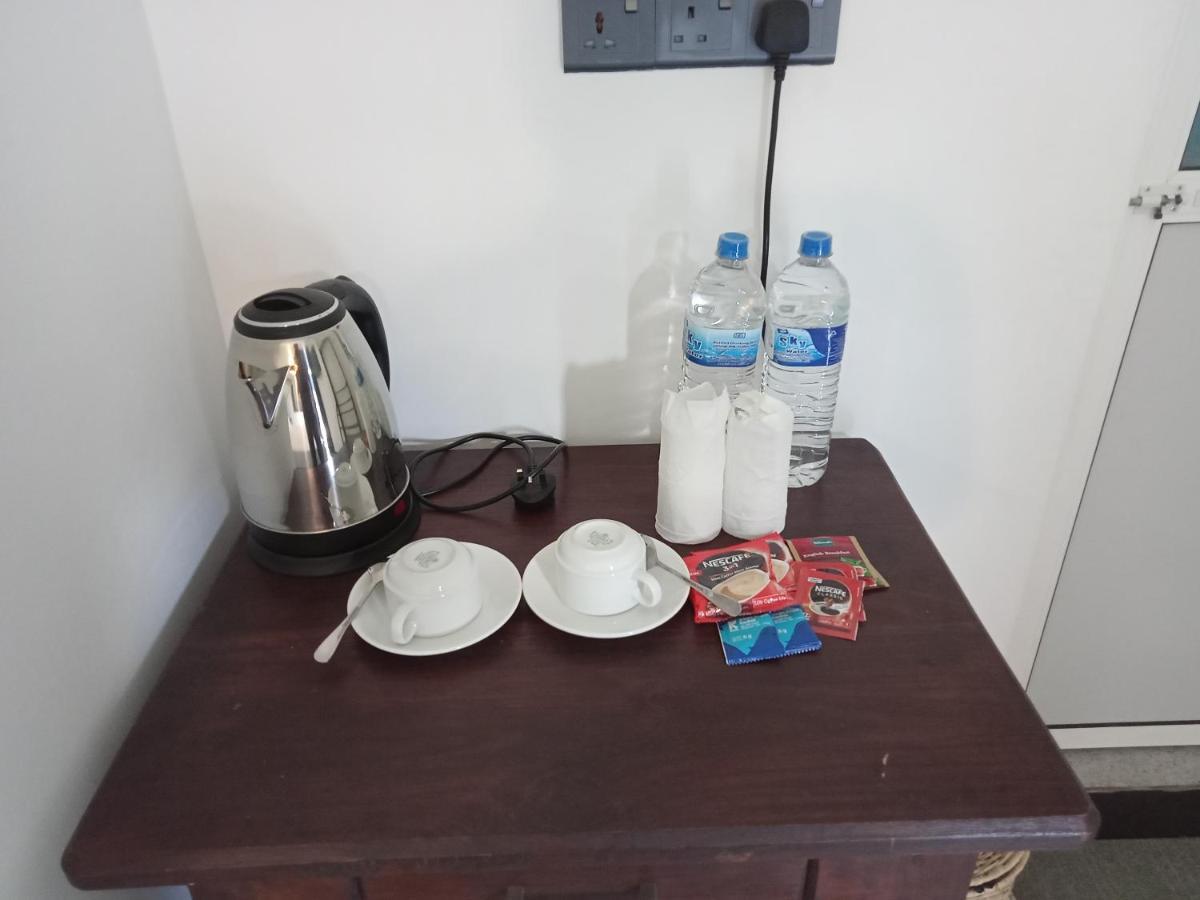 Ayubowan Homestay Katunayaka Extérieur photo